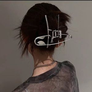 NEW Metal Hair Clip Pin Claw Minimalistic Hair Accessory Gray Bun Hairstyle